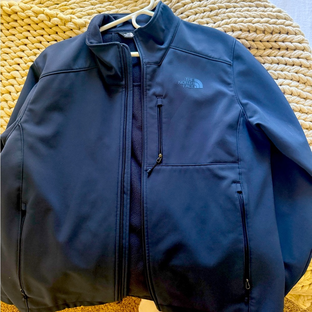 Men’s Navy Blue North Face Jacket 
Size L